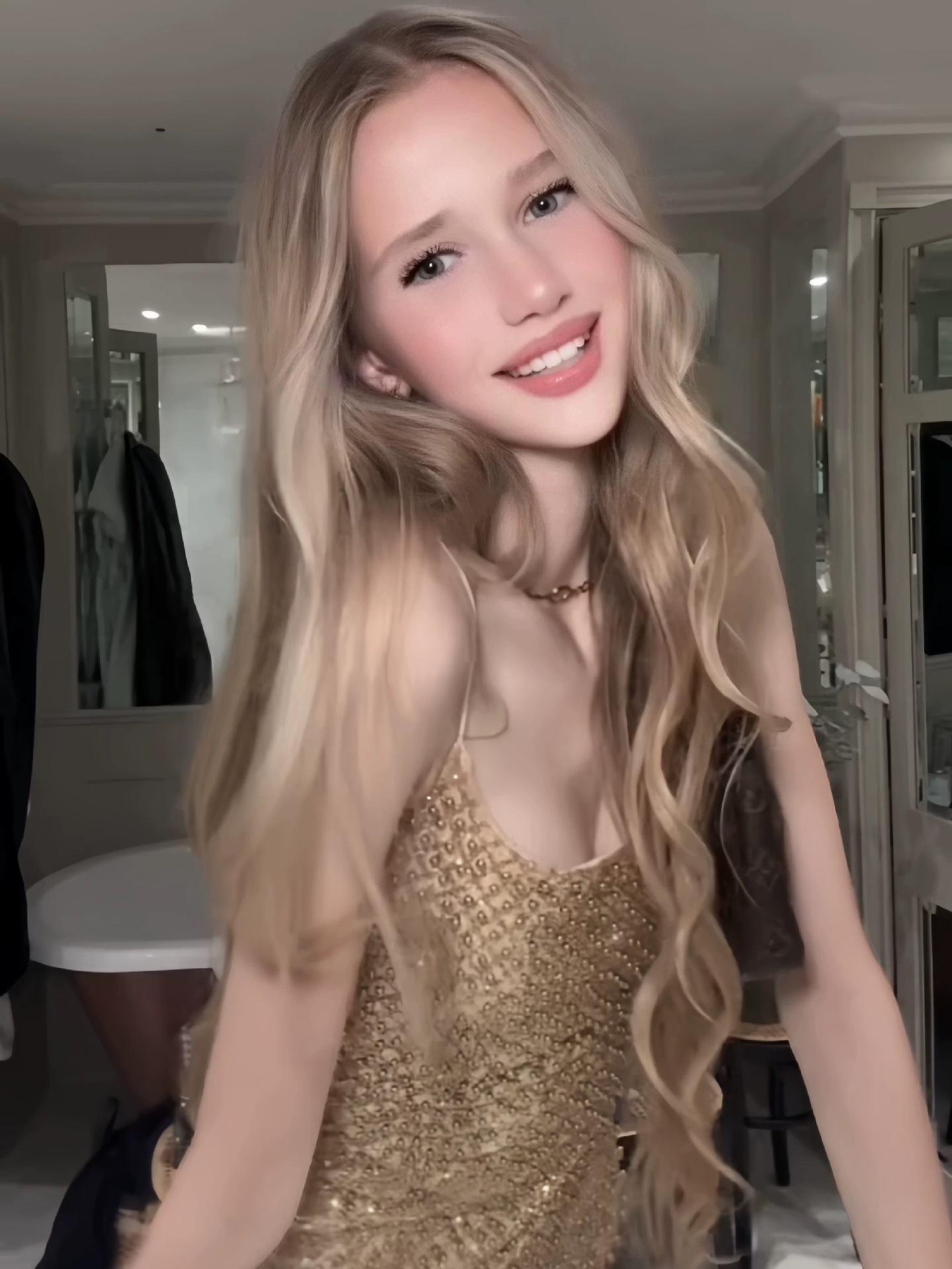 Abito Mini Aderente da Donna c - Sparkly Rhinestone Club Party Dress recensione e prezzo